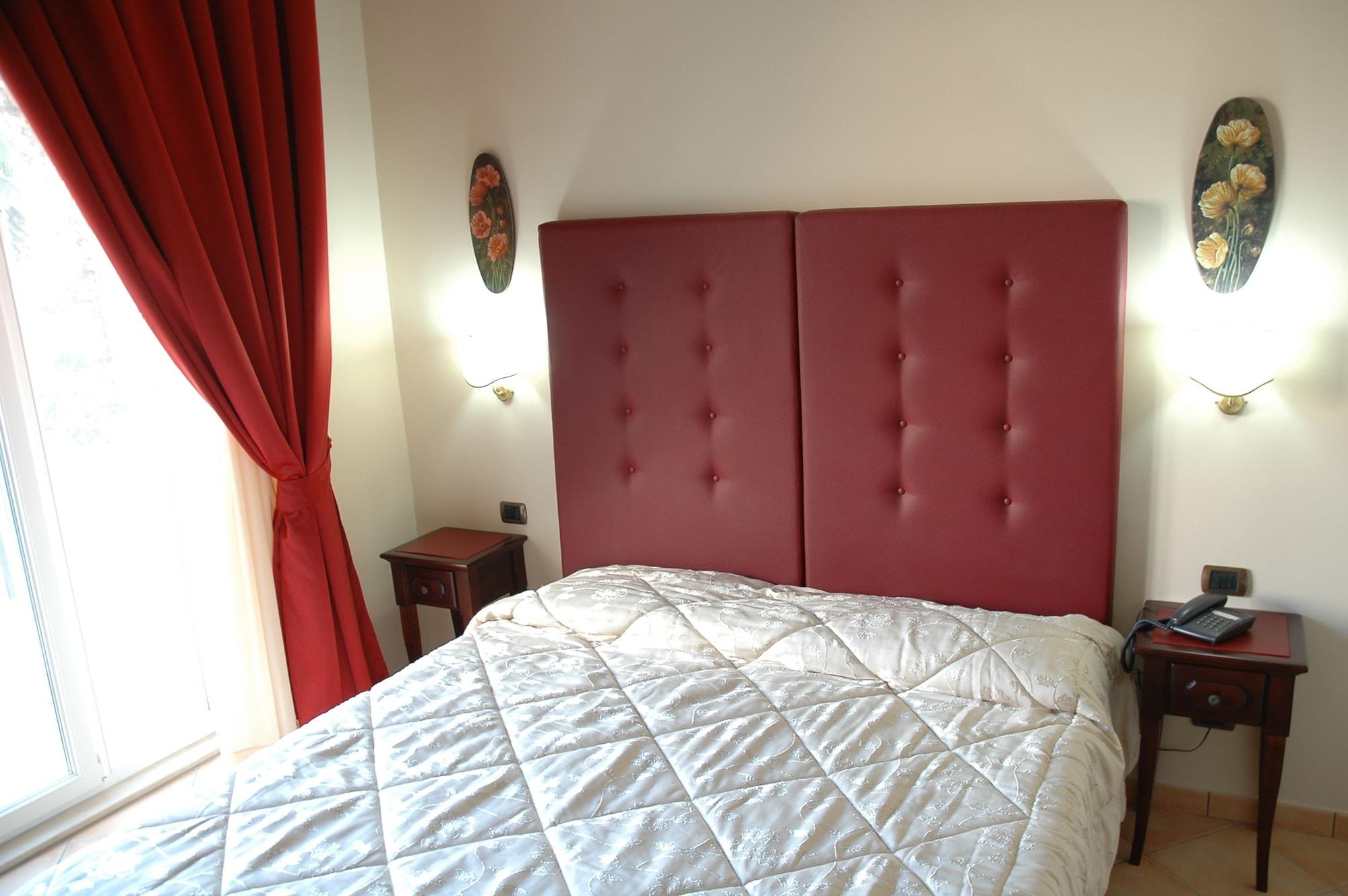 Charme Hotel Villa Principe Fitalia ファヌザ エクステリア 写真